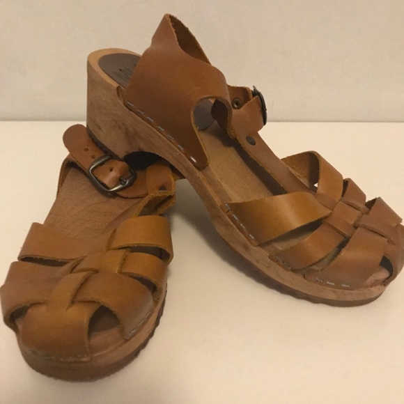 MIA Emily Clog T-Strap Sandals Tan Leather size 6 (36) - Picture 7 of 9